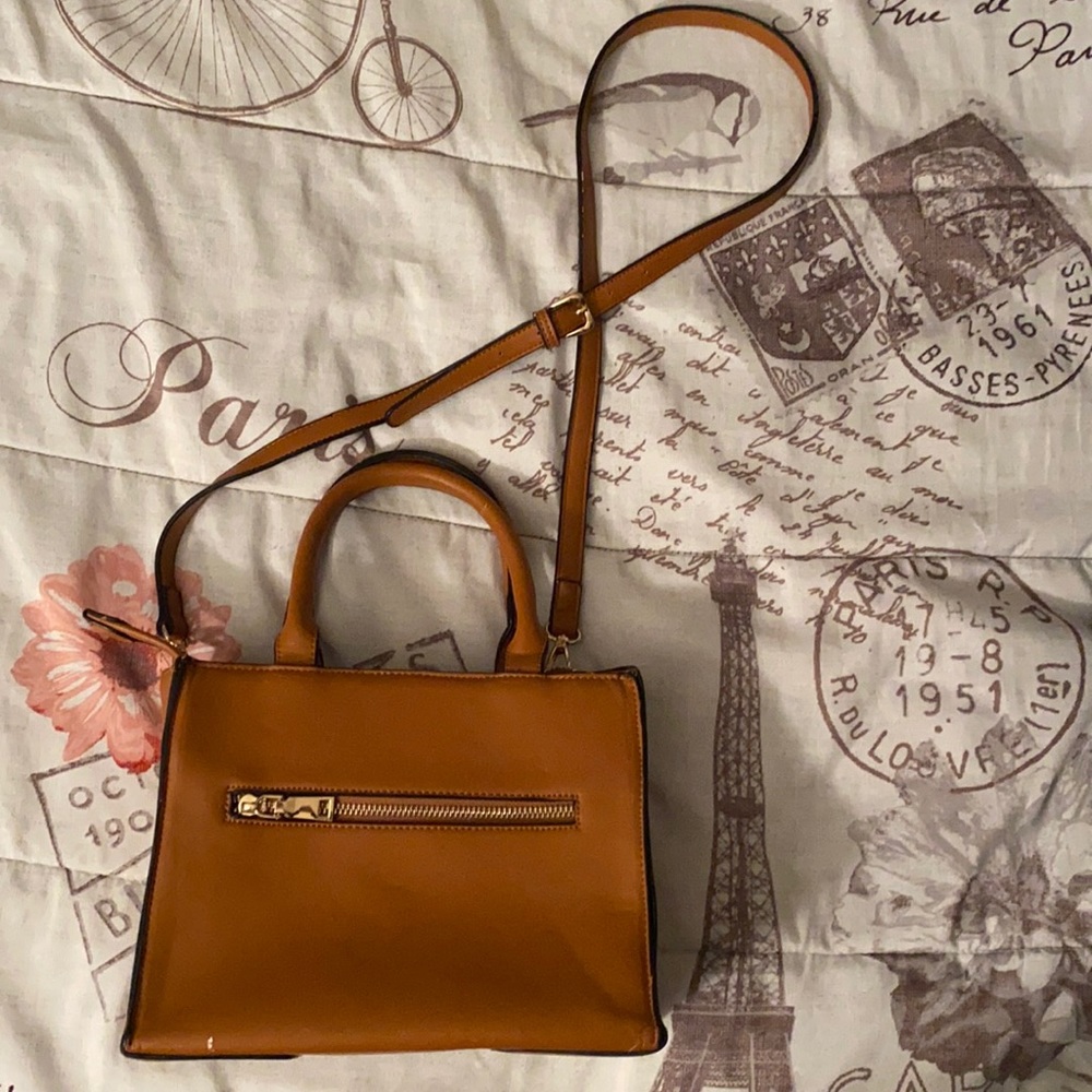 Petite brown hand/cross body bag